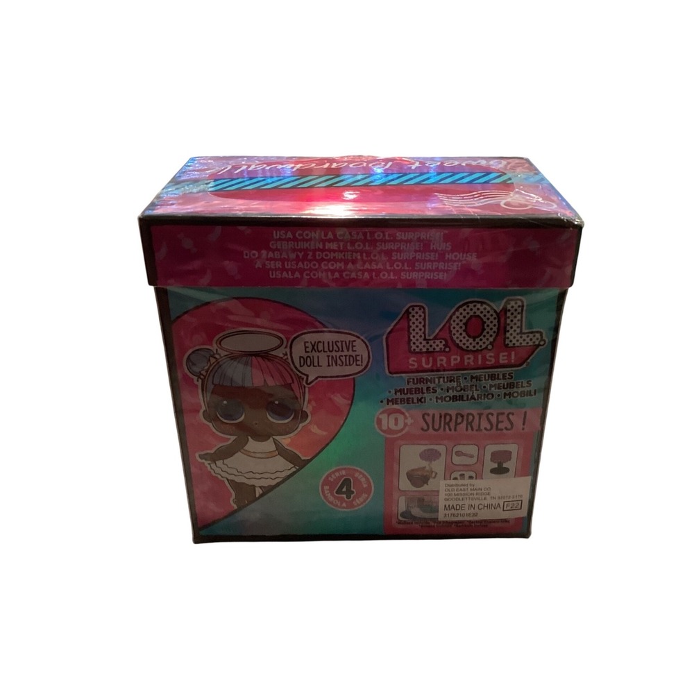 LOL Surprise Furniture Series 4 Sweet Boardwalk with Exclusive Doll 10 Surprises